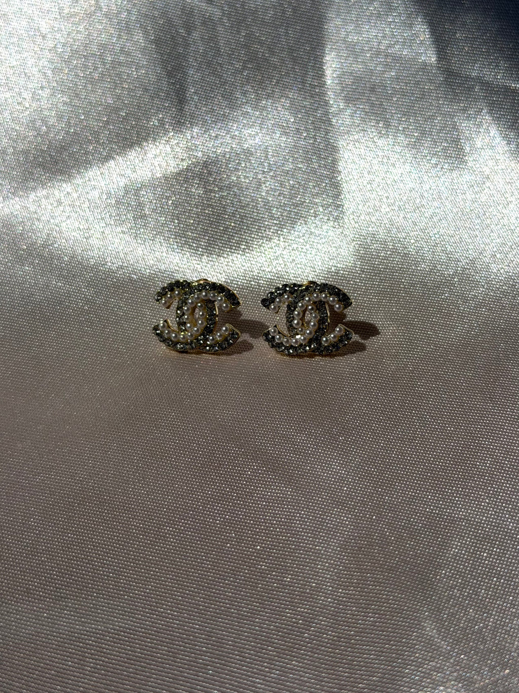 Crystal Pearl Studs.