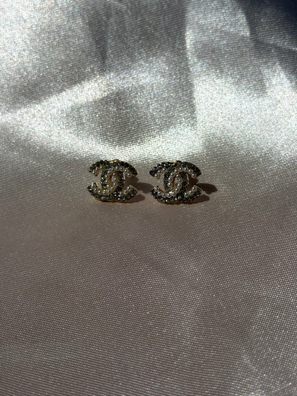 Crystal Pearl Studs.