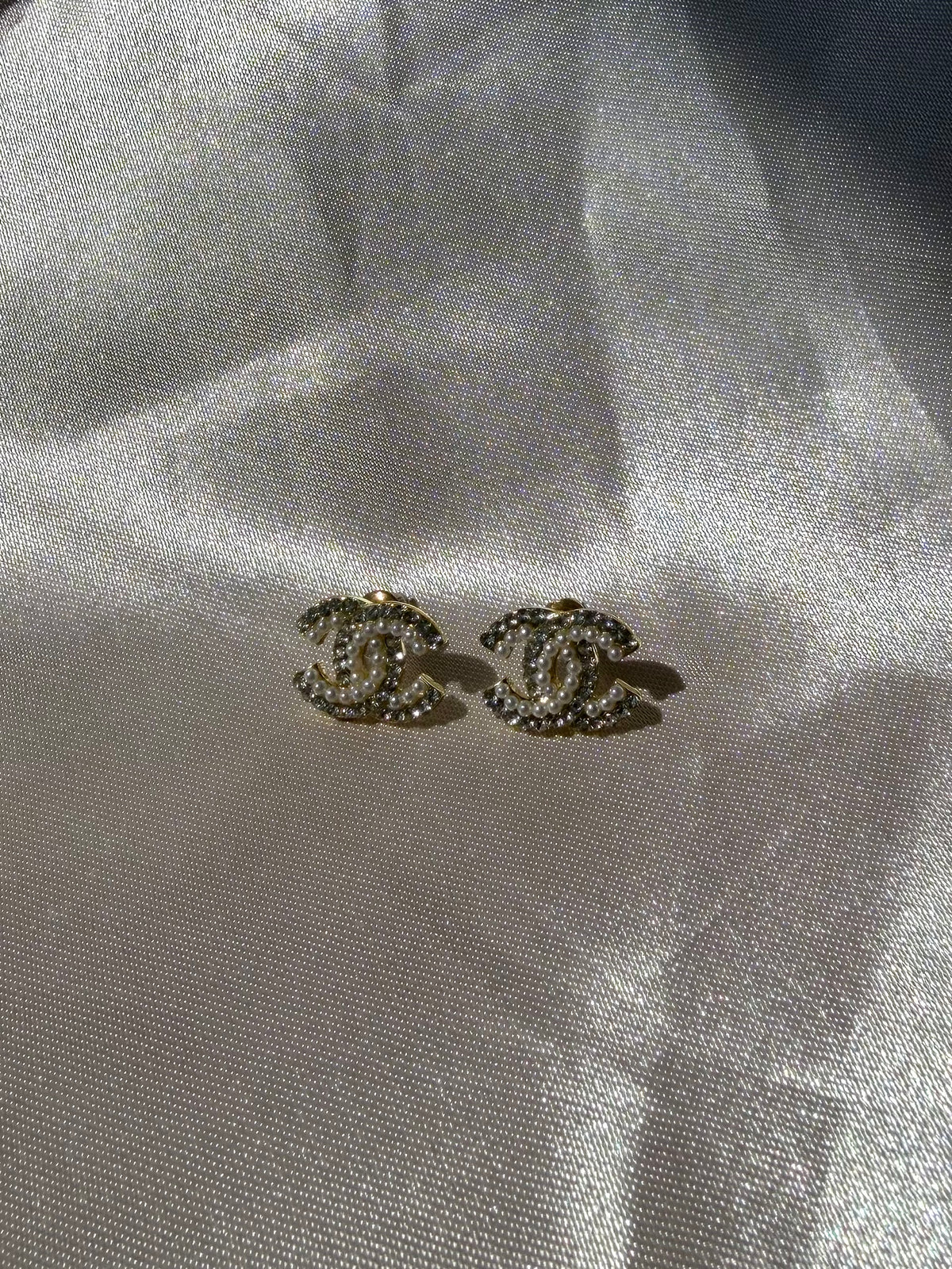 Crystal Pearl Studs.